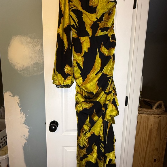 Club L London | One-Shoulder Black and Green Maxi Dress | NWT | US 4 UK 8 - Picture 7 of 10